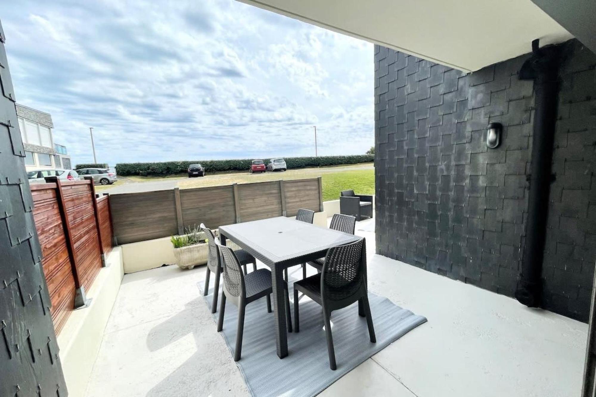 T3 Neuf Archi Cocooning Terrasse Face A La Mer Ploemeur Exterior foto